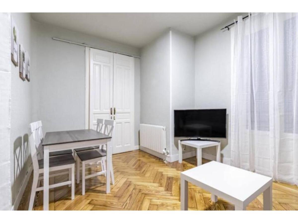 Silencioso apartamento en Bailén-La Latina Appartamento Madrid Esterno foto